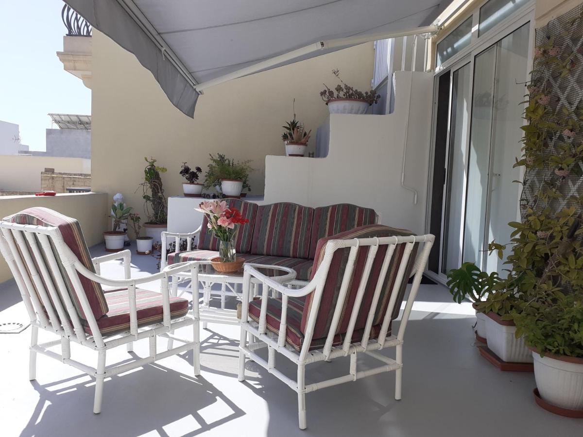 Cosy Home By The Sea Birżebbuġa Bagian luar foto